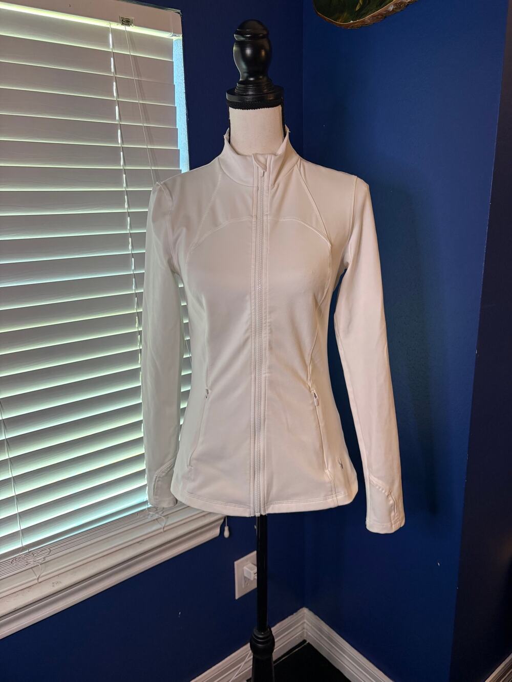Spyder Active White Full‑Zip Jacket – Women’s Size (Estimate: Medium)